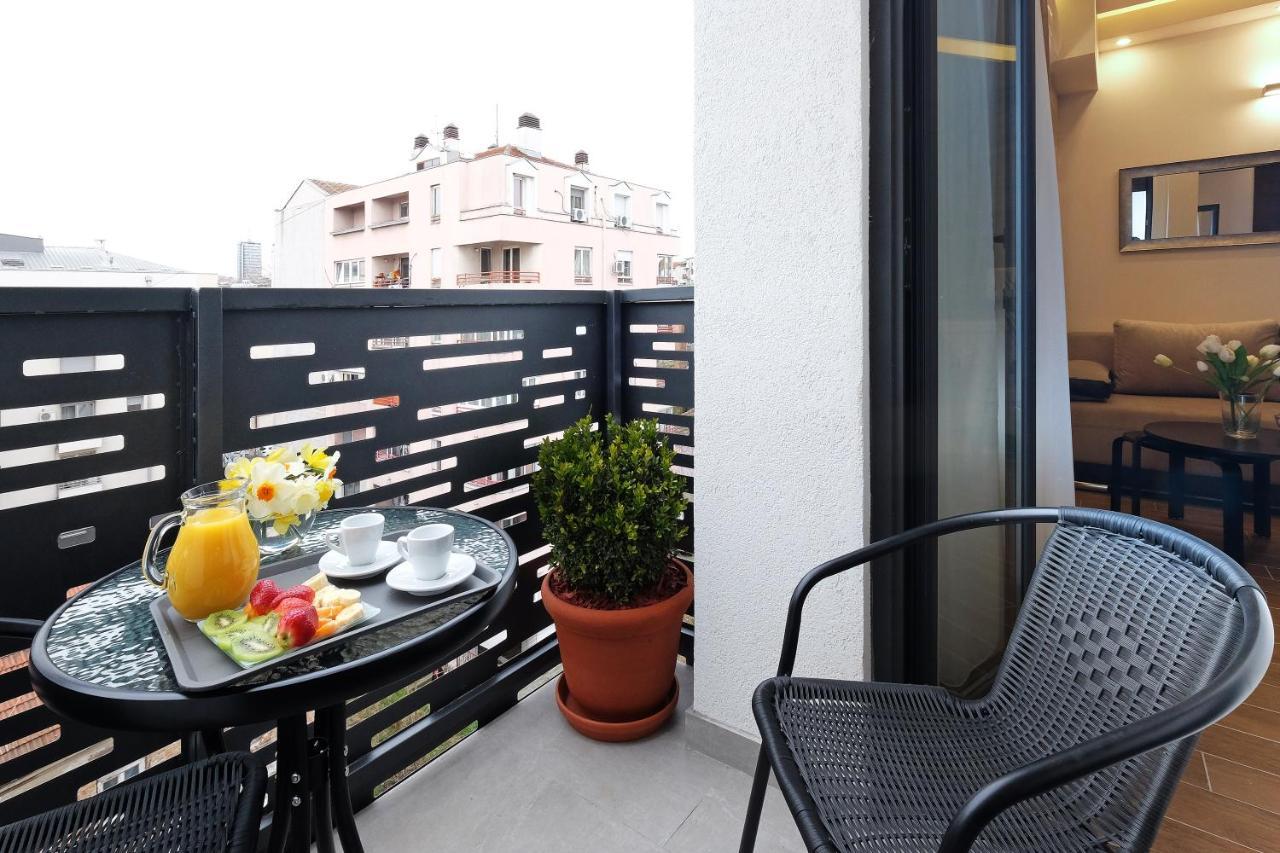 Galaxy Apartment *